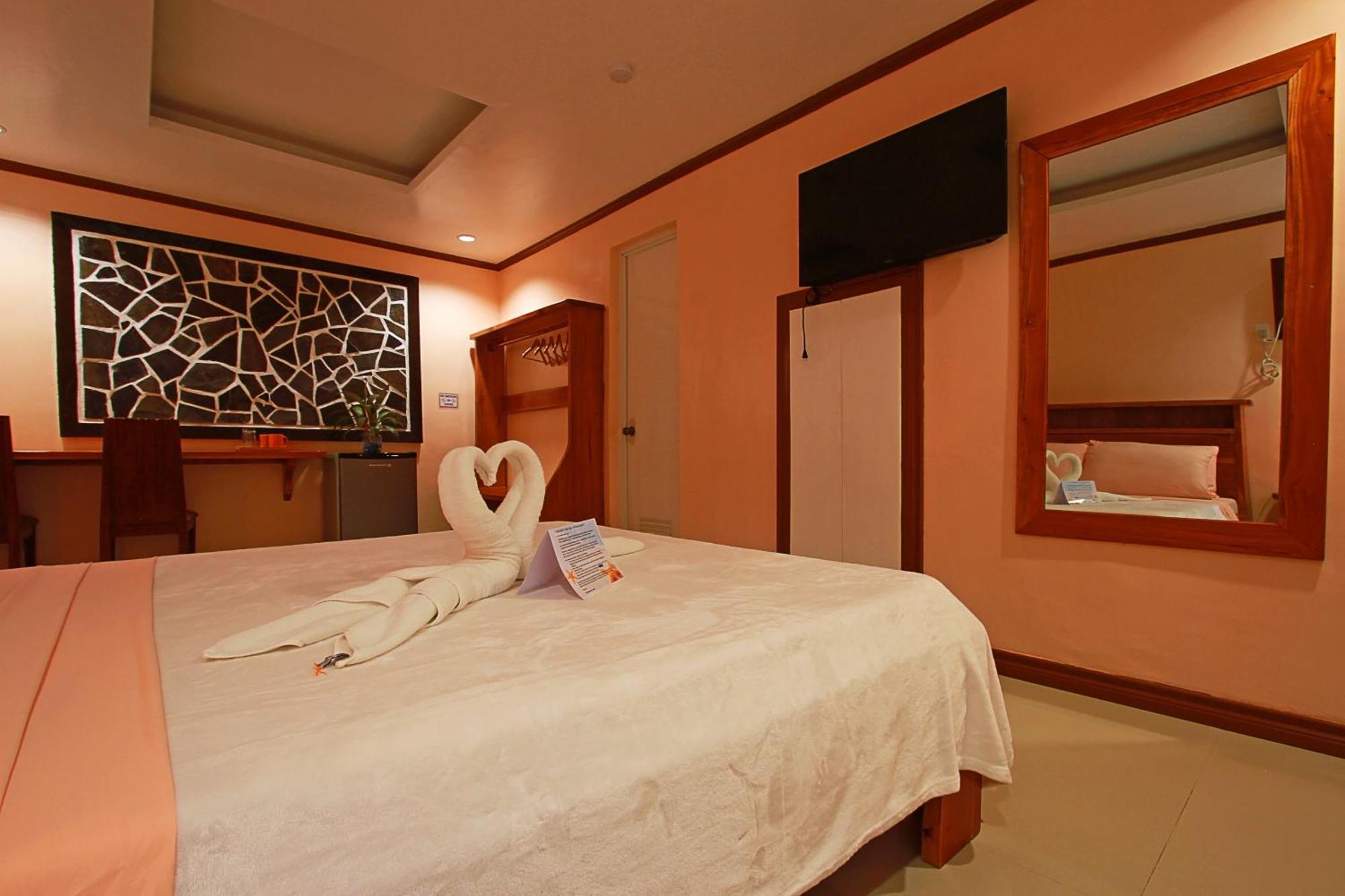 Nigi Nigi Too Beach Resort Balabag  Luaran gambar